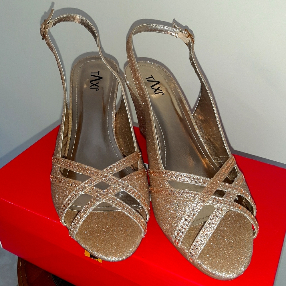 Gorgeous sparkly shoes